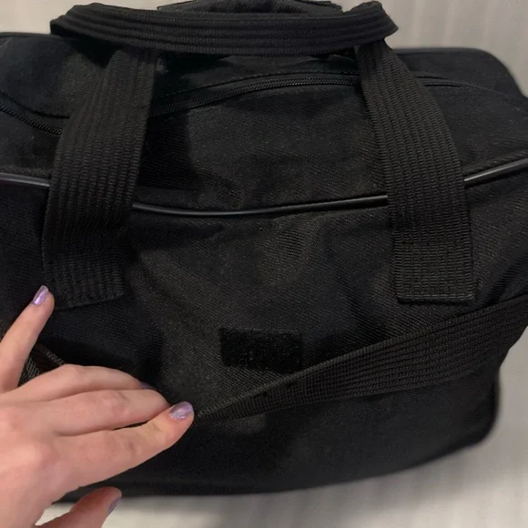 Black American Airlines Elegance Collection Travel Tote Bag - Picture 11 of 16